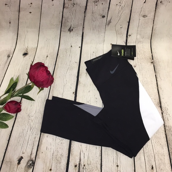 Nike Pants - ⚡ NWT Nike Legend Tight